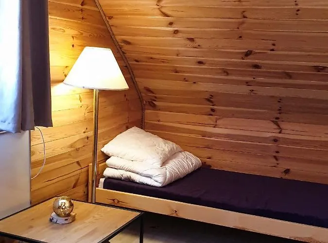 Domki Z Basenem Syrenka * Stegna (Pomerania)